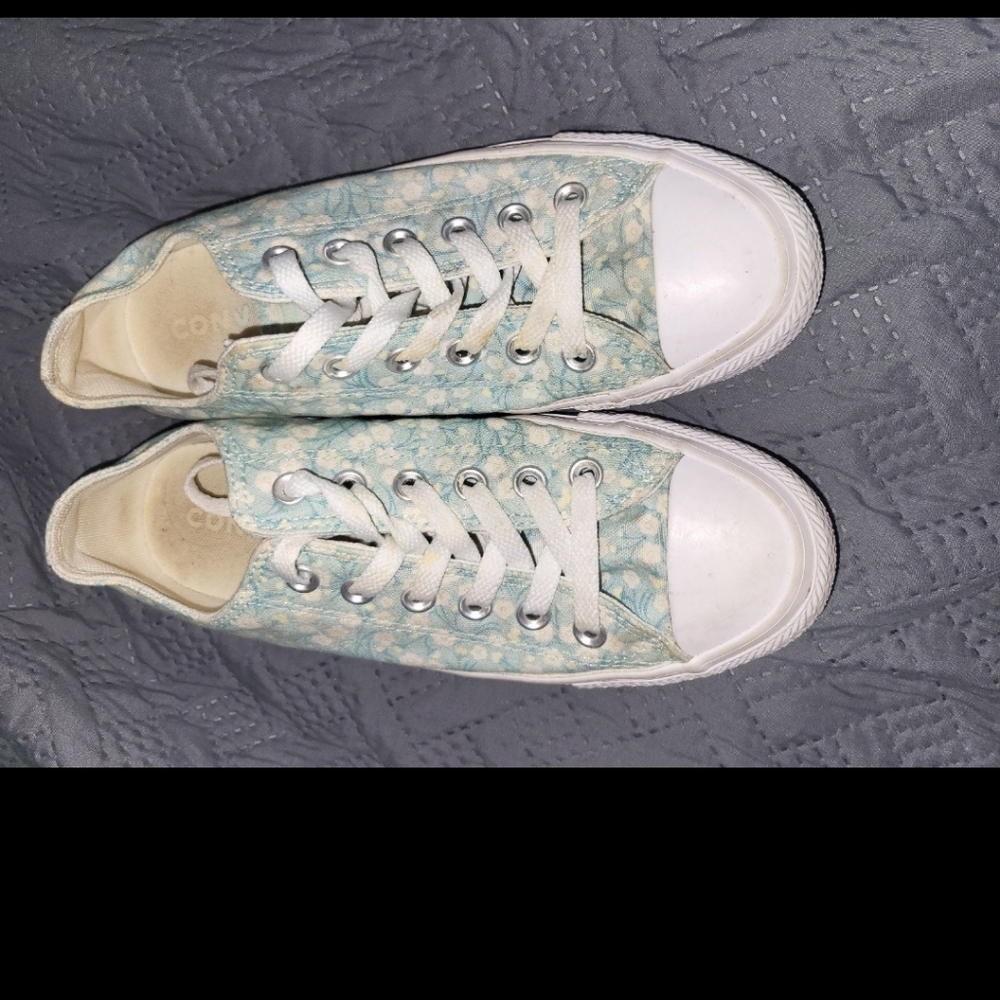 Converse Women's Sneakers - Light Blue and White